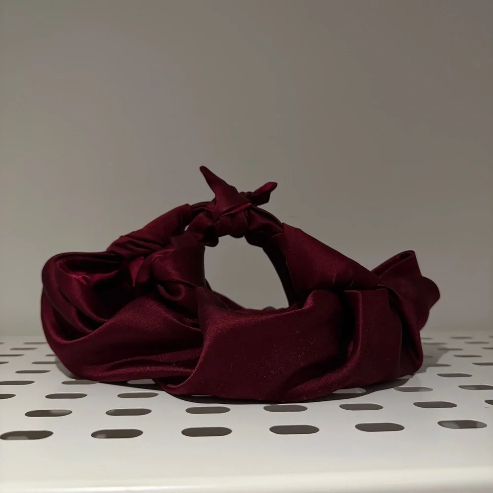 THE ROW Satin The Ascot Bag Burgundy - Picture 5 of 5